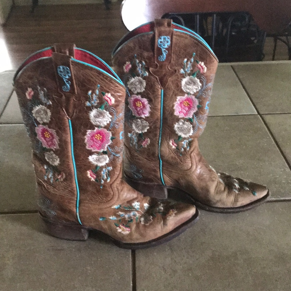 Macie Bean girls cowboy boots